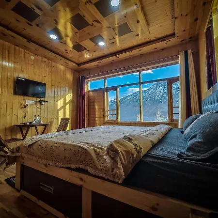 The Alpinist Cafe And Retreat-3