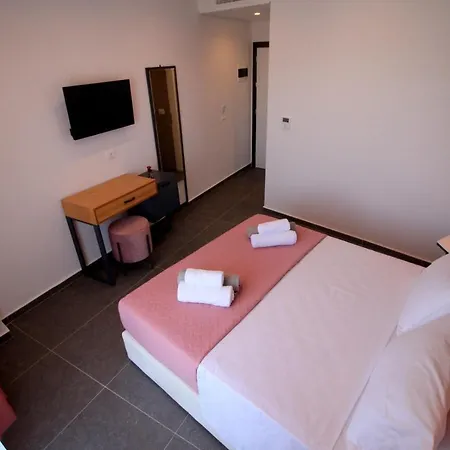 Blue Eye Hotel-3