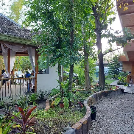New Village Lodge-3