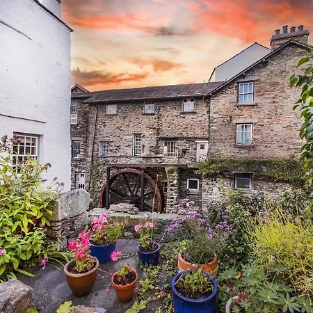 Waterwheel Guesthouse-2