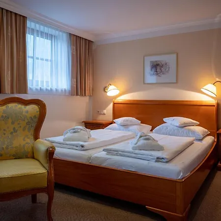 Hotel Waldheim Garni-2