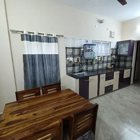 Doctor'S Homestay-2