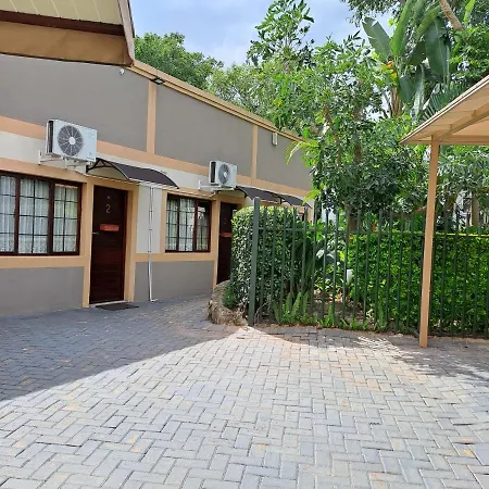 Amigos Bed & Breakfast - No Loadshedding-3