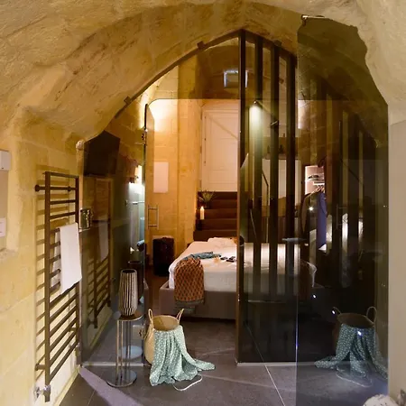Le Malve Cave Retreat-3