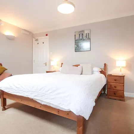 The Five Dials Inn-2