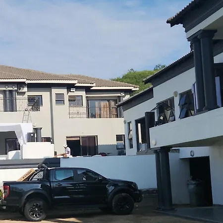 Bryanston Drive Elegant Guesthouse & Boardroom Facilities-2