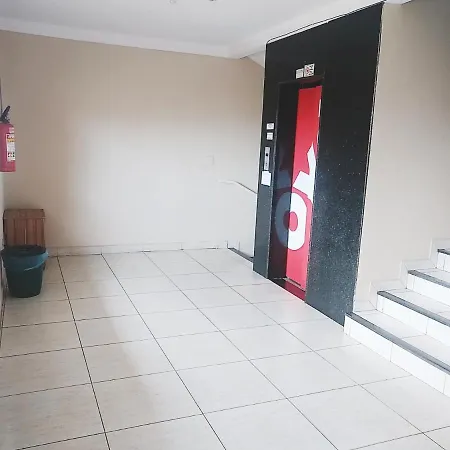 Hotel Jerusalém 2-2