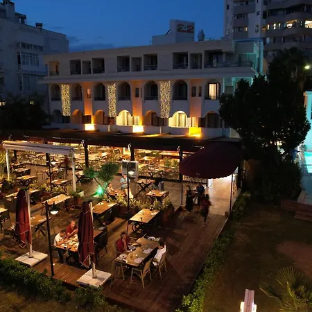 Tema 242 Hotel-3
