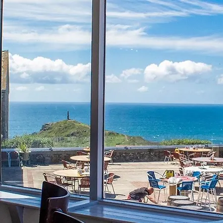 Cape Cornwall Club-3