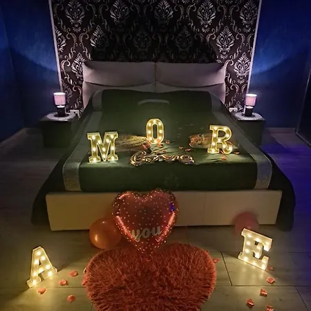 Diamond Rooms-2