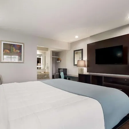 Spanish Trails Inn - Laredo Hotel-2