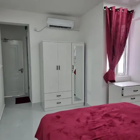 Resting View Maroon - One Bedroom Apartment-3