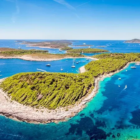 Beach Bay Hvar Hotel-3
