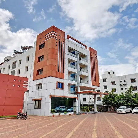 Hotel Sai Sangam-3