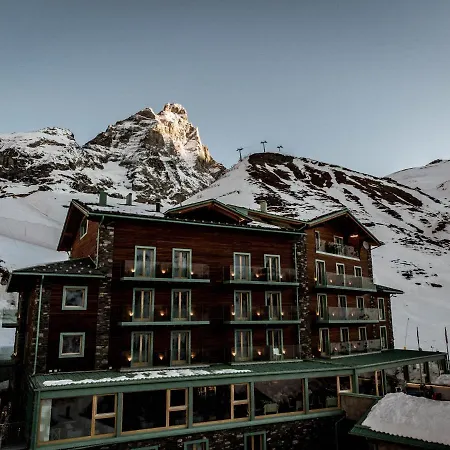White Angel Hotel-2
