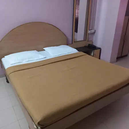 Hotel Yatrik-2
