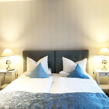 Hotel Kristall-2