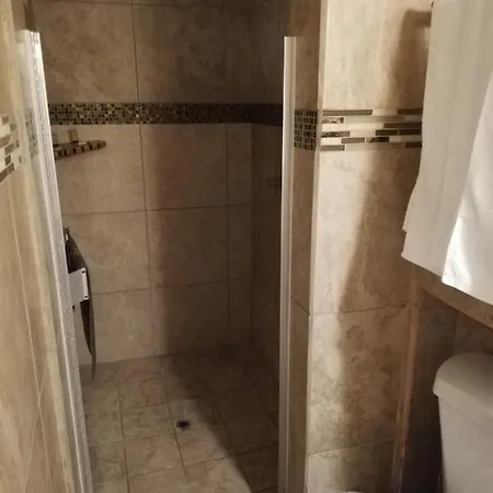 Suites Leon Rojo-3