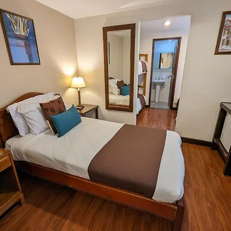 Hotel La Sabana-3