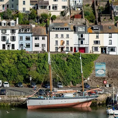 Harbour View-3
