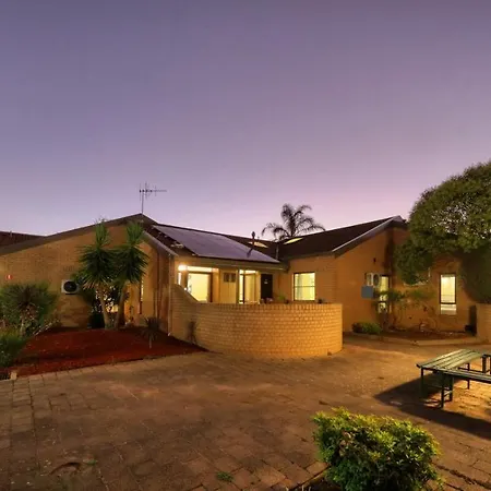Executive Hideaway-2