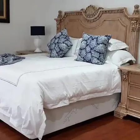 Riverclub Guesthouse, Oasis In Sandton-3