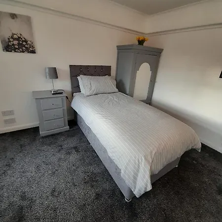 Riverside Rooms At Wheelgate House-2