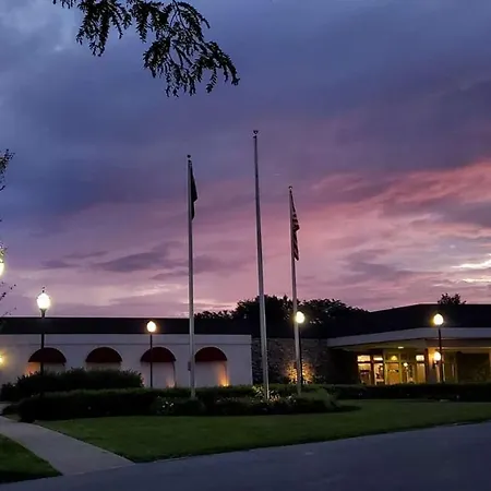 Surestay Plus Hotel By Best Western Lehigh Valley-3