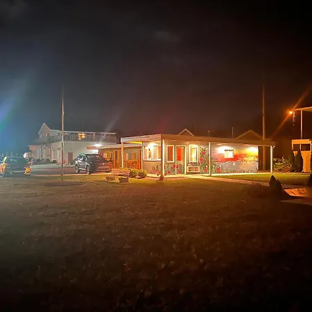 The Cedar Motel-3