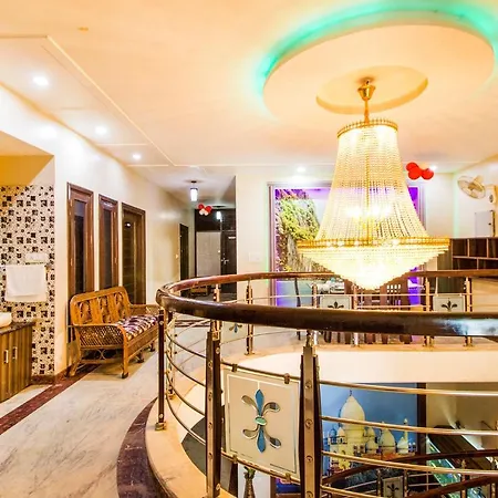 Fabhotel Plus Maniram Palace-3