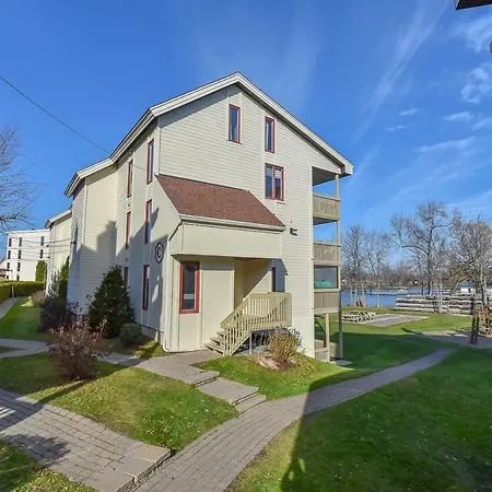 Magog Waterfront Condo-3