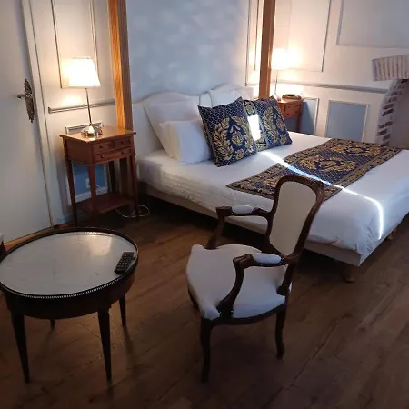 HOTEL LA COGNETTE A 25 Kilomètres de Châteauroux et 30 Kilomètres de Bourges-2
