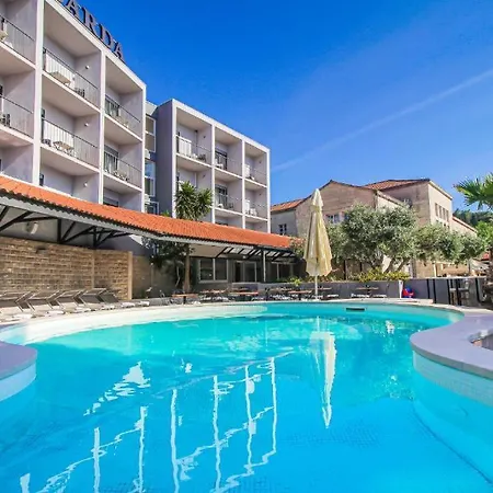 Hotel Lumbarda-3