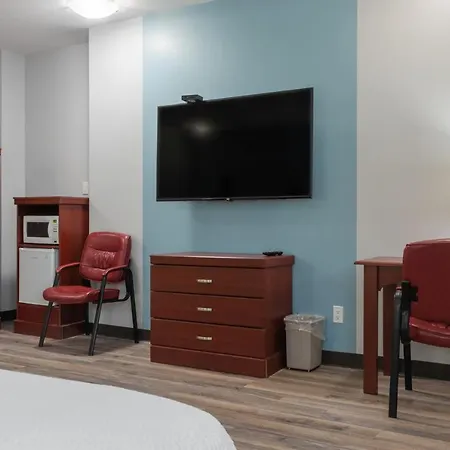 Premier Inn & Suites - Downtown Hamilton-3
