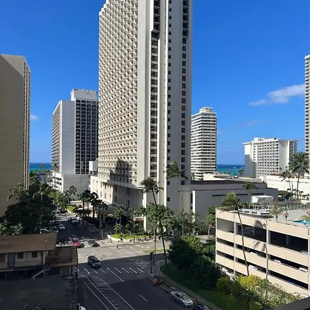 Waikiki Sunset Free Parking-2