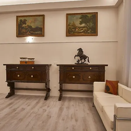 Cuore Di Bologna Suites-3