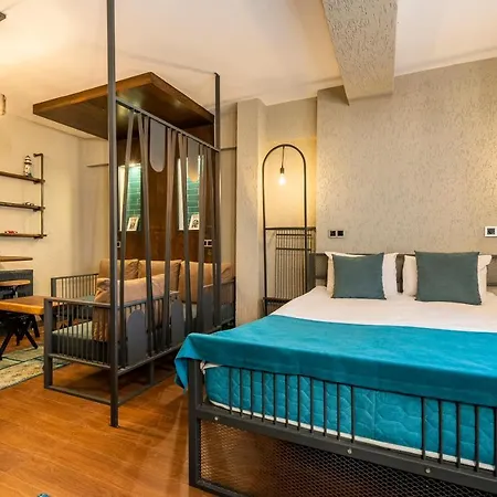 Cube Suites-2