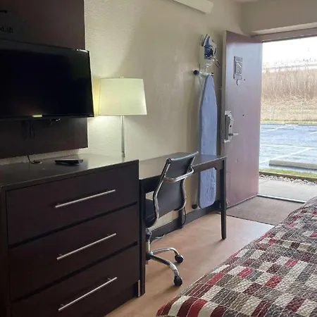 Baymont By Wyndham Holland - Toledo-2