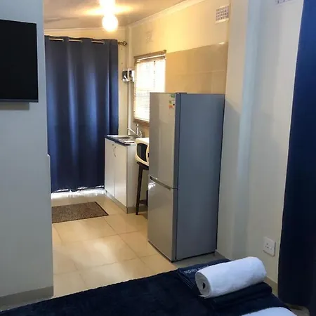 Caleb'S Guesthouse-3