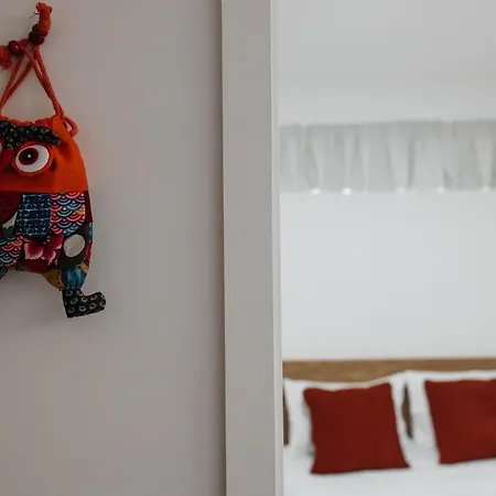 Julio De Matos Guest House-2