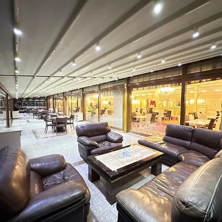 Modern Hotel Baku-2