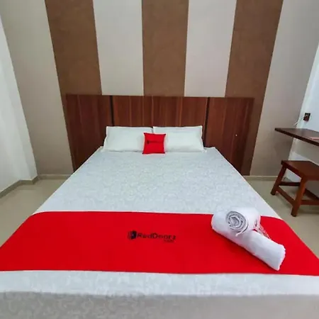 Reddoorz Near Stasiun Purwosari-2
