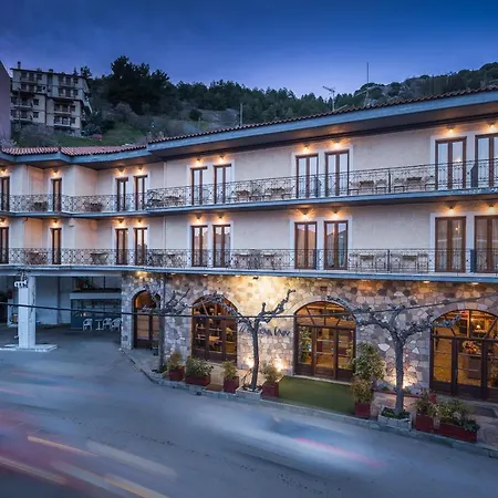 Arahova Inn Hotel-2