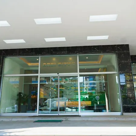 Apart Hotel Royal Sunset Batumi Sea-View Resort-3