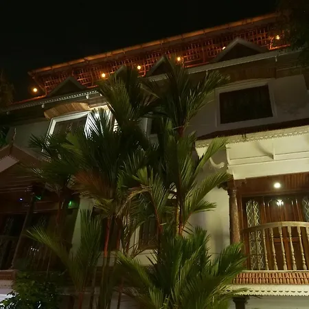 Hotel White Rose-3