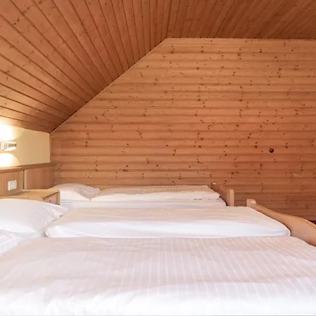 Hotel Weissenstein-3