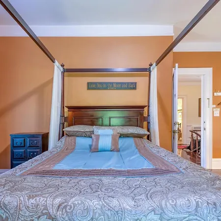 Monroe Manor Inn-2