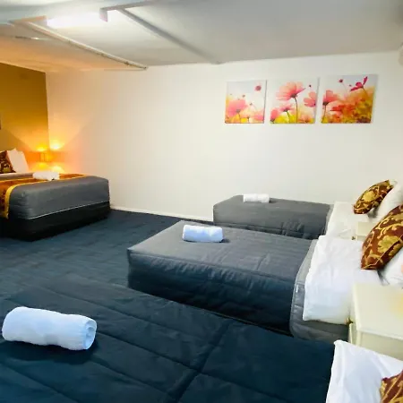 Mid Valley Motel-2