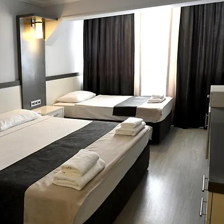 Roxx Royal Hotel-3