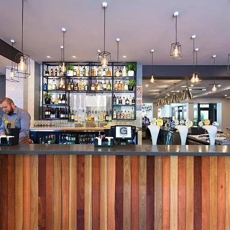 The George Hotel Bathurst-2